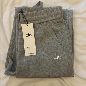 ALO Yoga Mens Sweats and Full set